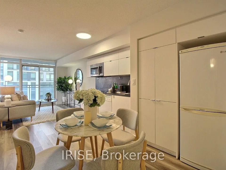 151 Dan Leckie Way #609