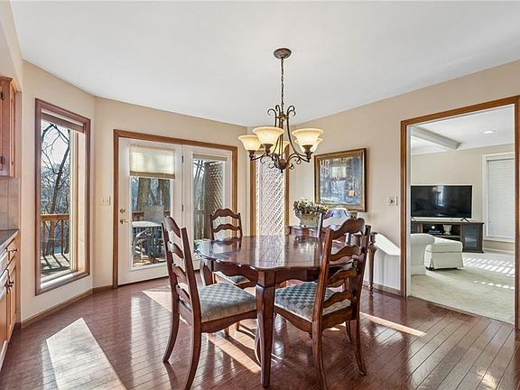 4th image of 4433 NW Claymont Woods Dr