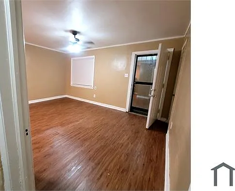 844 Leon Pl — Photo 2