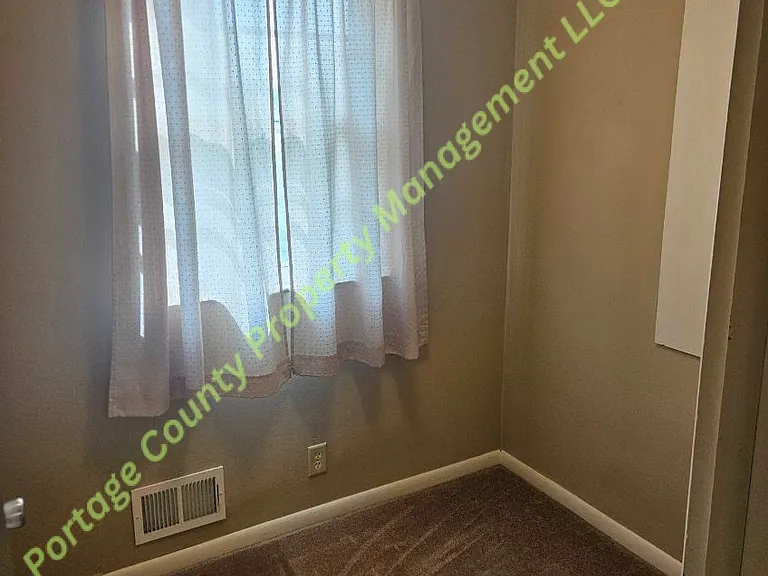 3710 Stanley St — Photo 3