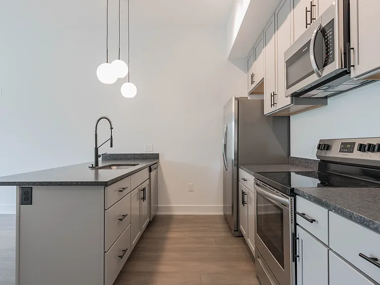 Hill Standard — Photo 13
