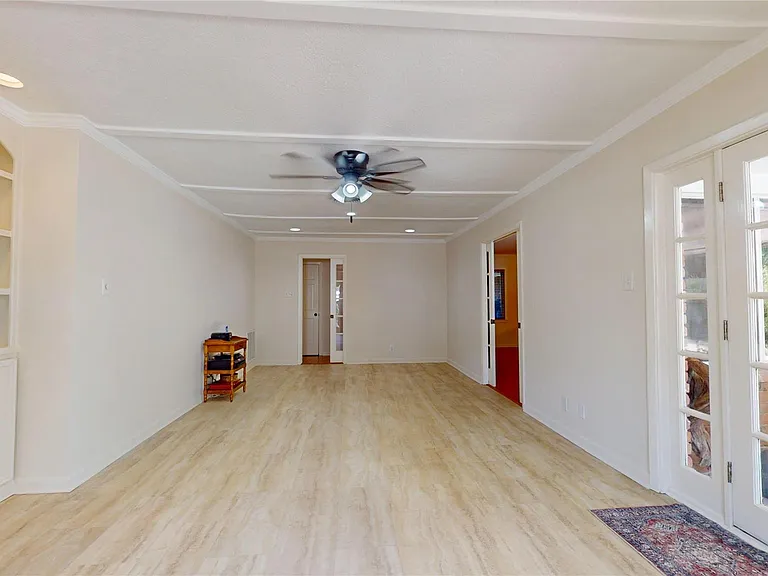 9910 Pine Lake Dr — Photo 22