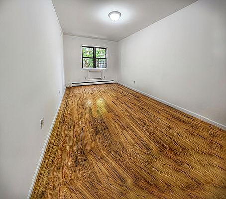 5th image of 145 Tompkins Ave APT 2