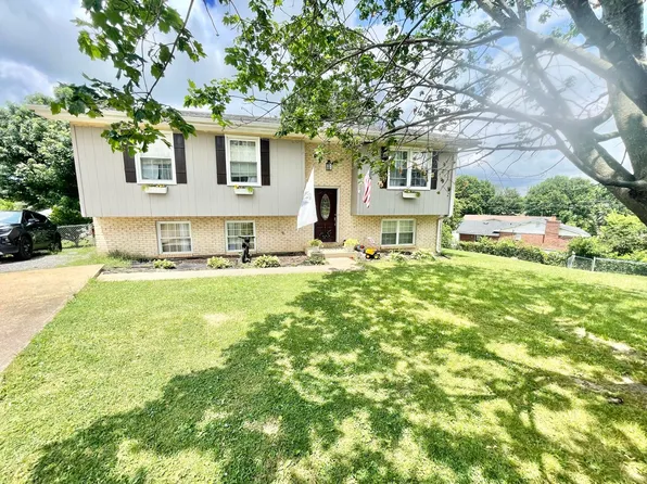 656 S Magnolia Dr, Mount Sterling, KY 40353