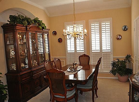 5th image of 2960 Oak Dr