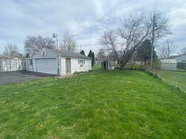 384 Westport Dr, Groveport, OH 43125