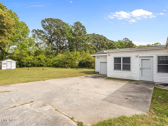 5th image of 709 Hooker Road