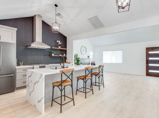 11027 Cohasset St, Sun Valley, CA 91352