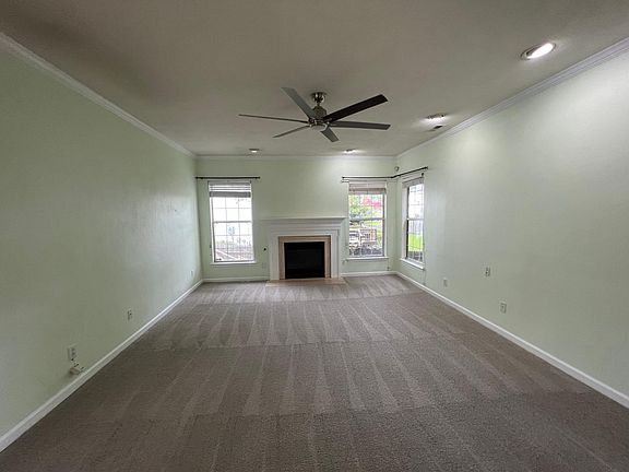 3rd image of 6206 Winthrope Dr