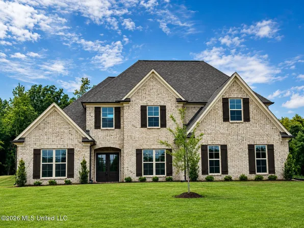 821 Hazelwood Dr, Lake Cormorant, MS 38641