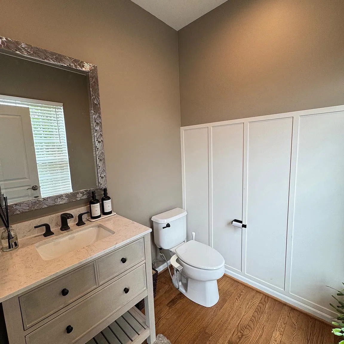 4 bed, 2.5 bath, 4307 sqft, $3,950 — Photo 2