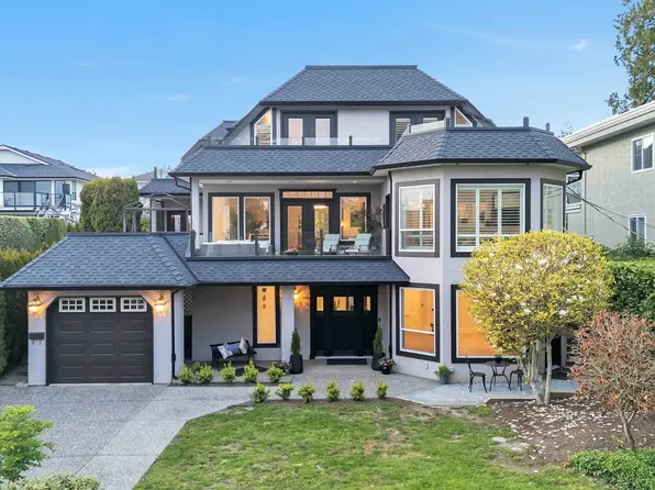 13407 Marine Dr, Surrey, BC V4A 1G1