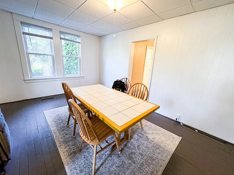 213 Cornell St — Photo 9