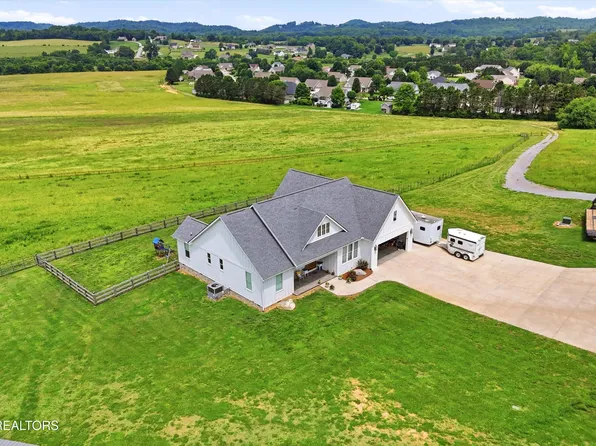 455 Hiwassee Rd, Madisonville, TN 37354
