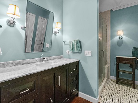 5th image of 2400 N Braeswood Blvd APT 123