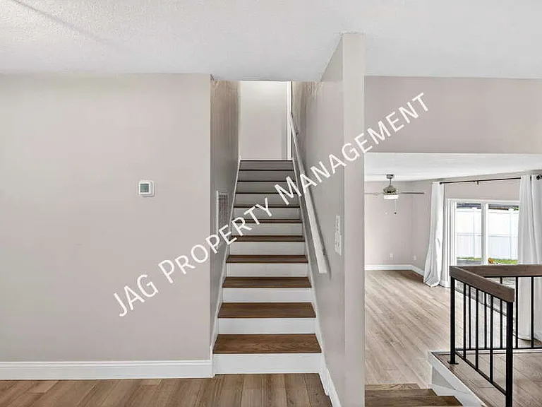 1046 Winter Springs Blvd — Photo 18