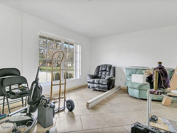 4th image of 721 Alcazar Ave