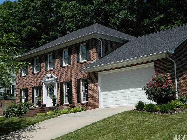 1st image of 1016 Wellington Ct