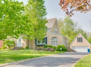 1812 Isabella Ave, Mount Vernon, IL 62864