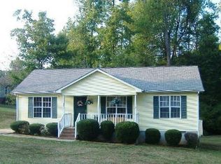 108 W Brown St, Mebane, NC 27302