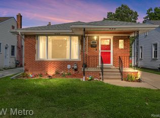 6771 Buckingham Ave, Allen Park, MI 48101