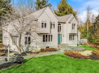 201 Ash St, Hopkinton, MA 01748