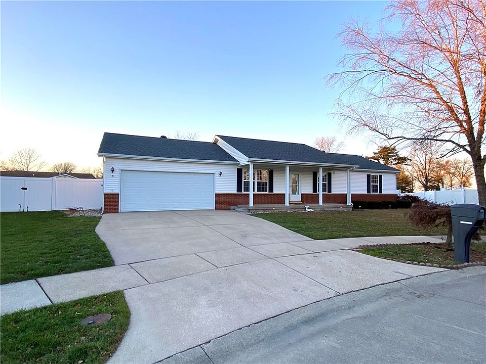 913 Vanlaningham Dr, Mattoon, IL 61938 Zillow