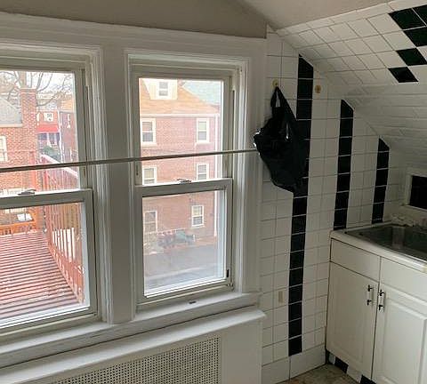 3rd image of 2329 Matthews Ave Floor 3