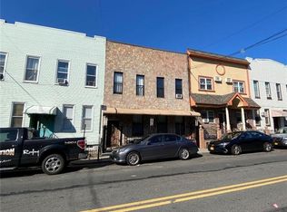 1877 Stanhope St, Flushing, NY 11385