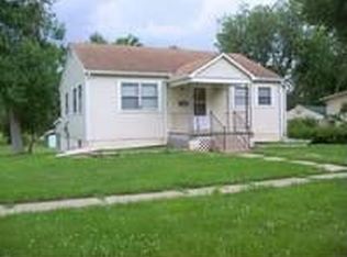 604 N 3rd St, Hiawatha, KS 66434