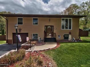 199 Circle Dr, Pittston, PA 18643