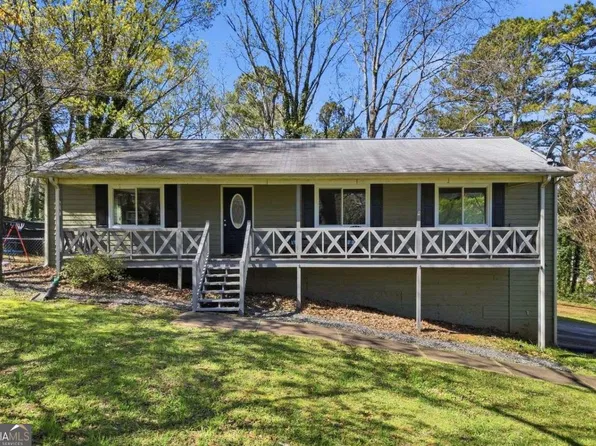 17 Powder Ct, Dallas, GA 30157