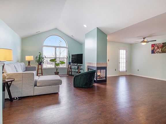 4th image of 3362 Primrose Ln