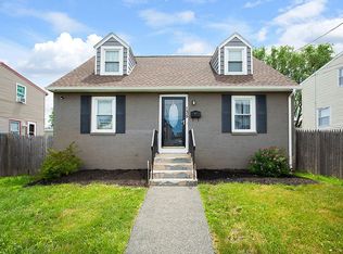 135 Derby Rd, Revere, MA 02151
