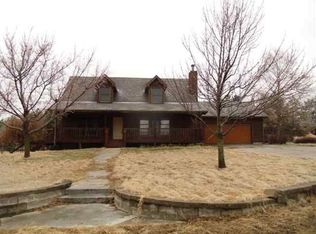 5341 SW 45th St, Topeka, KS 66610