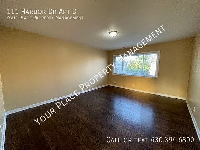 111 Harbor Dr #D — Photo 3