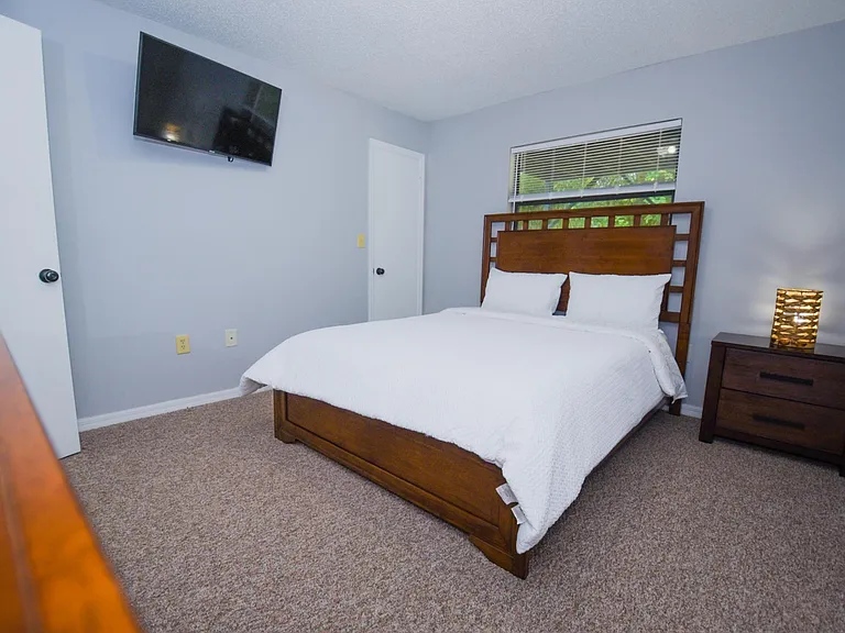 913 Sumter St #102 — Photo 18