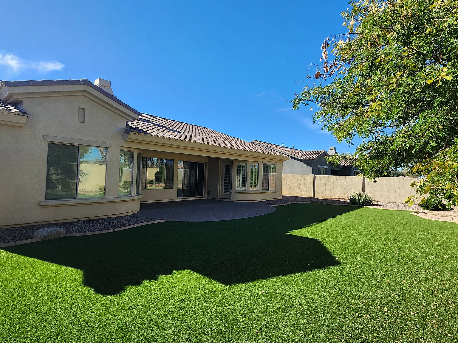 4 bed, 3232 sqft, $3,985 — Photo 1