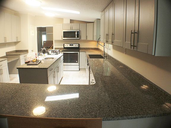 New Solid Granite (13 pc)