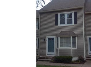 11 Ayreshire Ct, Suffield, CT 06078