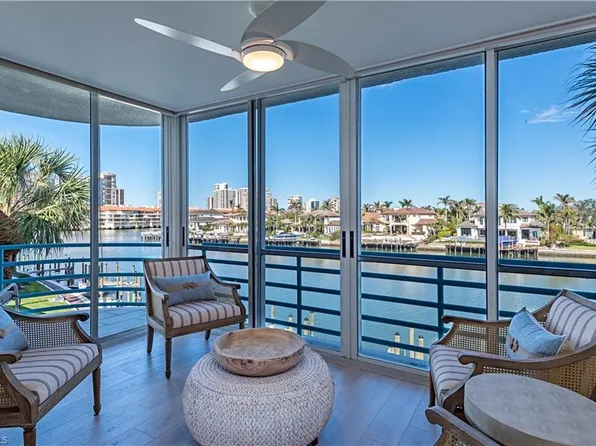 305 Park Shore DR #2-233, NAPLES, FL 34103
