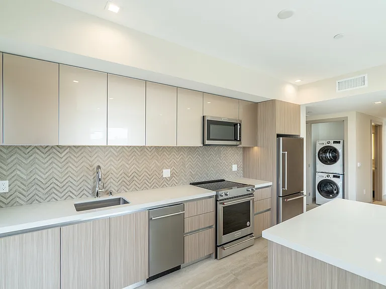 Century Prime Apartments — Photo 5