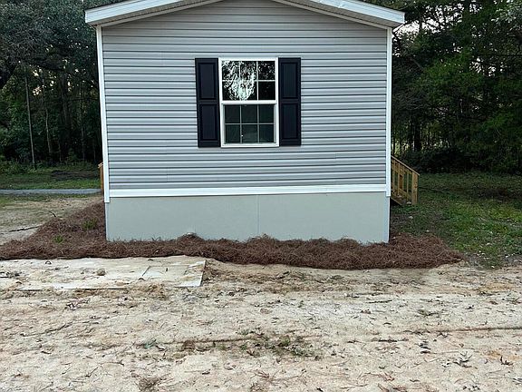 5th image of 221 Sunflower Ln