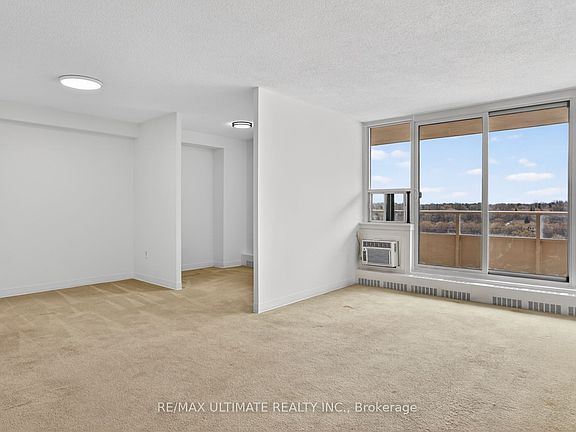 3rd image of 15 Torrance Rd #1003