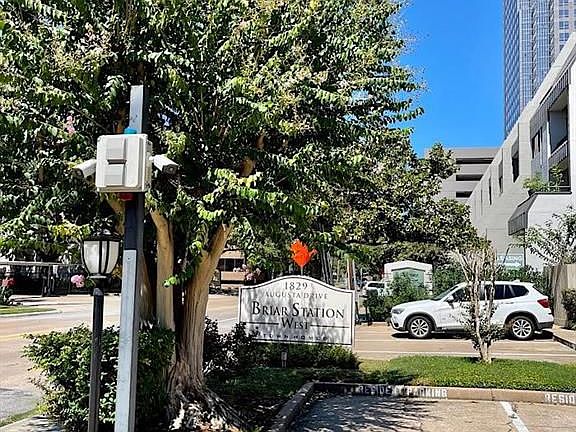2nd image of 1829 Augusta Dr APT 23
