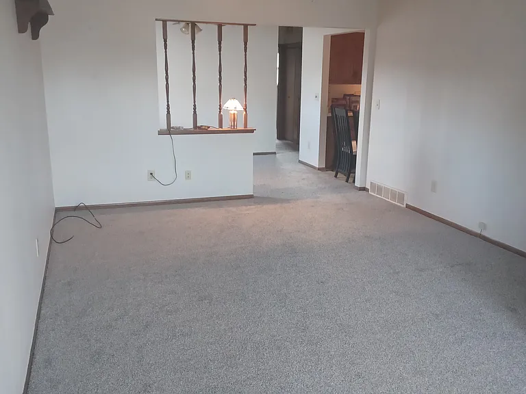 2347 Sunflower Ave — Photo 2