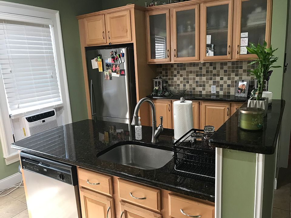 1st image of 429 Norwood Ave #2