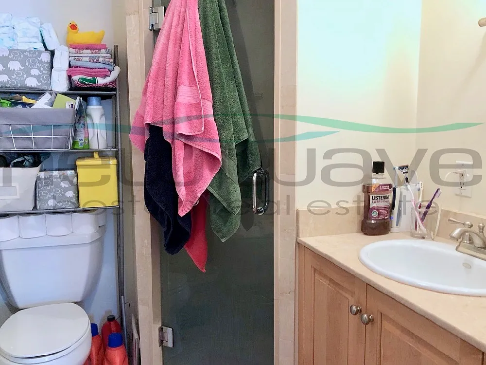 253 Newbury St — Photo 4