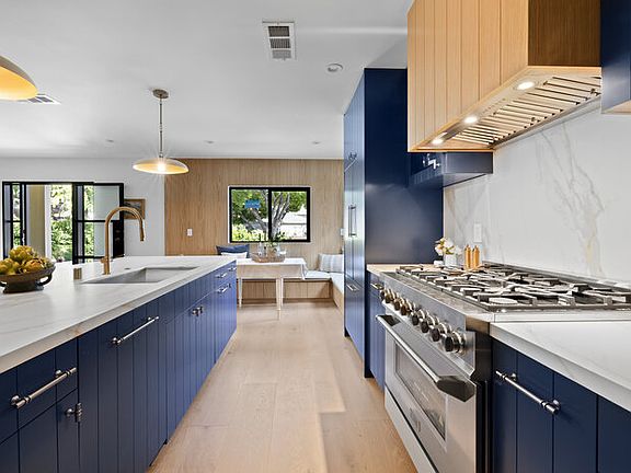5th image of 12018 Herbert St