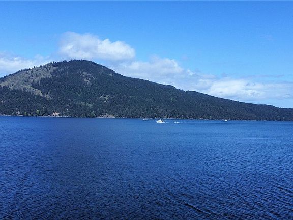 4th image of 760 Lands End Rd